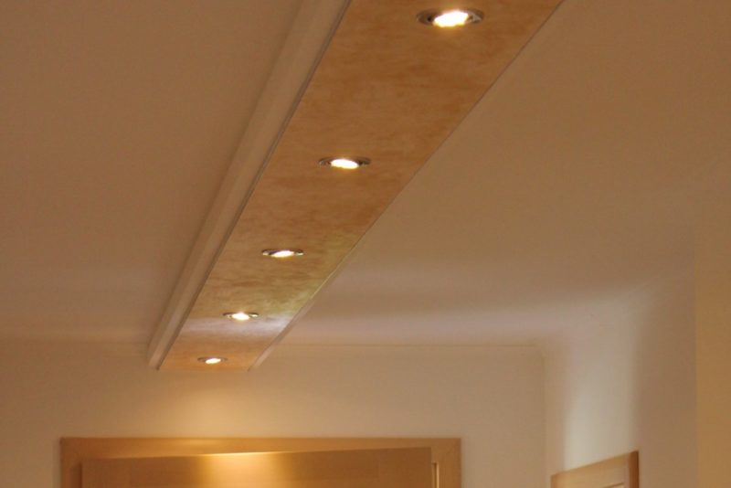 Stuckleisten | Lichtvouten | Deckenprofile für die direkte und